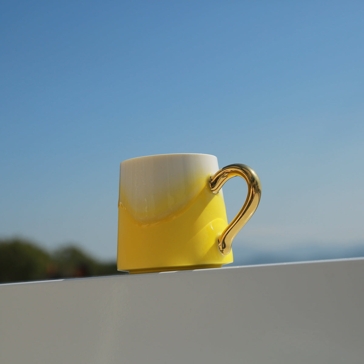Lexacon Sunshine Yellow Gilded Mug